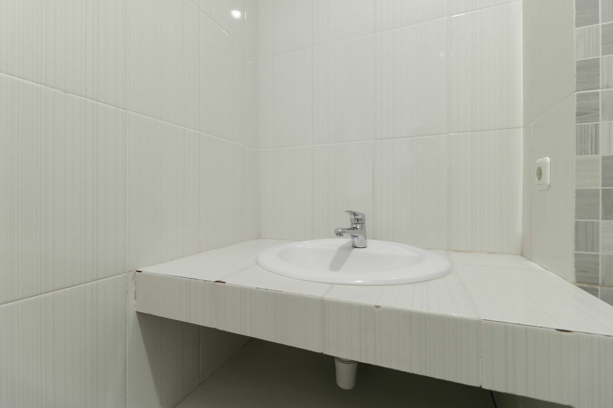 Reddoorz Plus @ Setiabudi Barat Jacarta Exterior foto